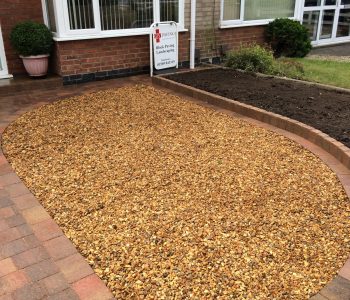 GRAVEL DRIVEWAYS